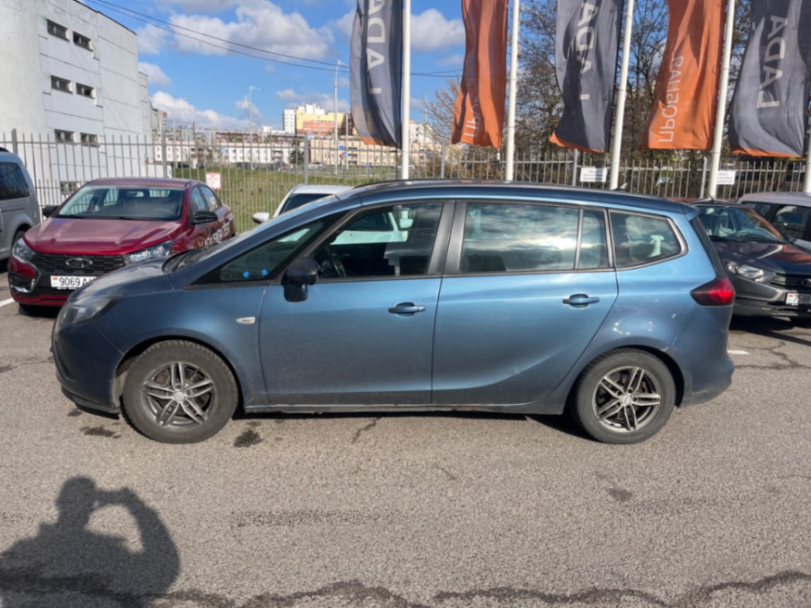  Zafira