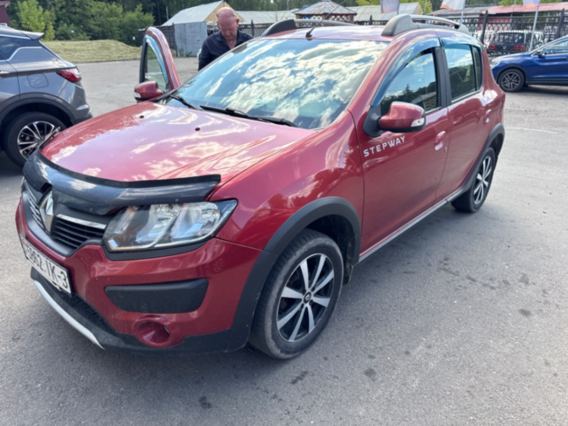  Sandero