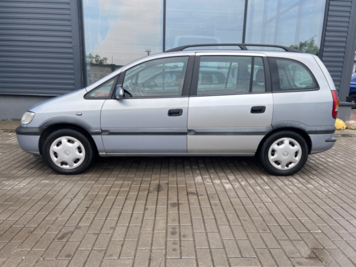  Zafira