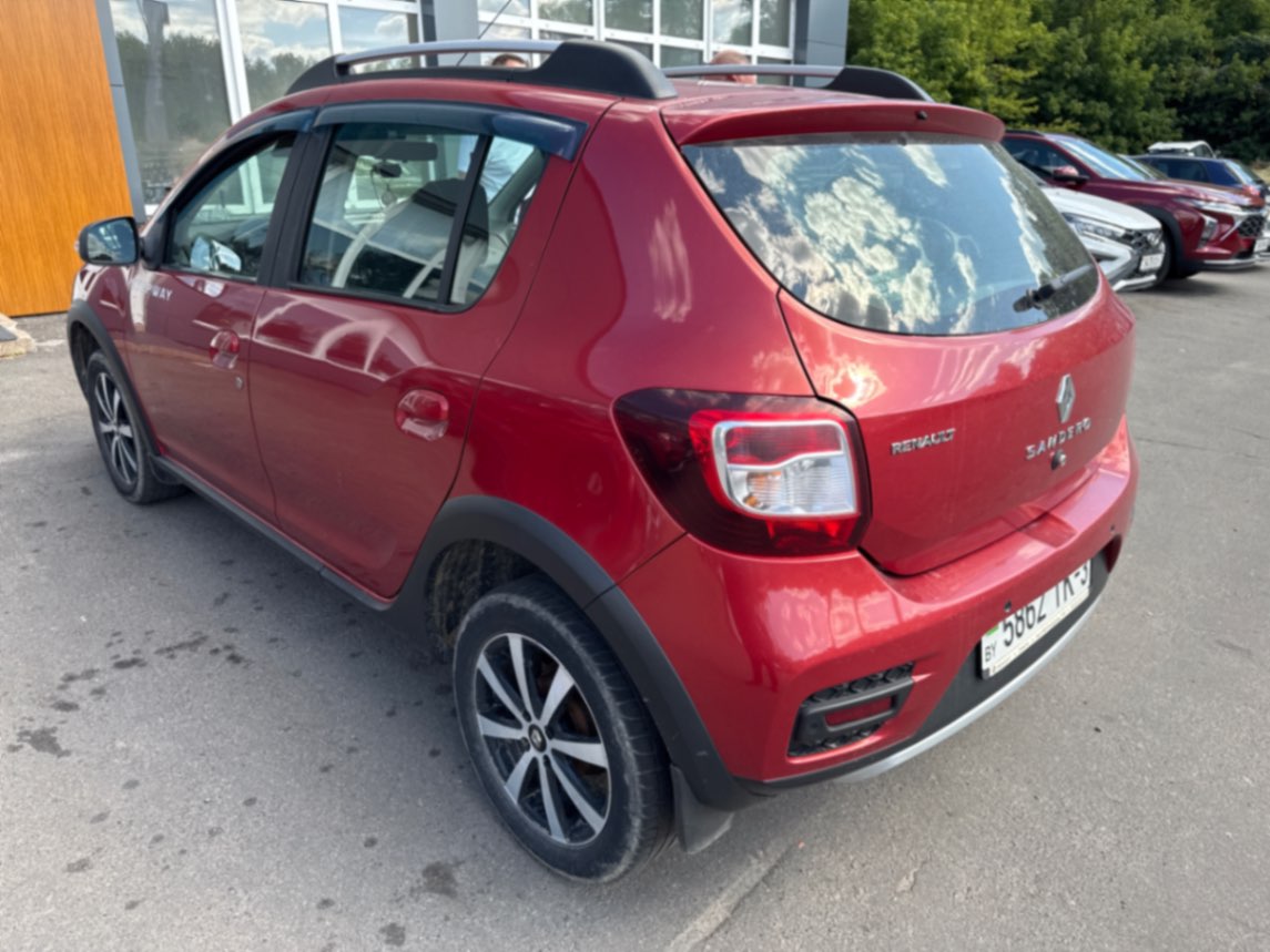  Sandero