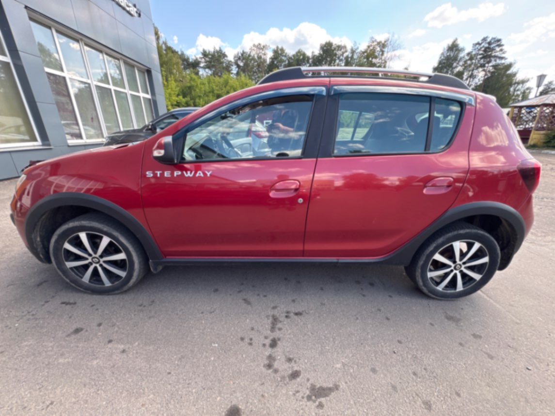  Sandero