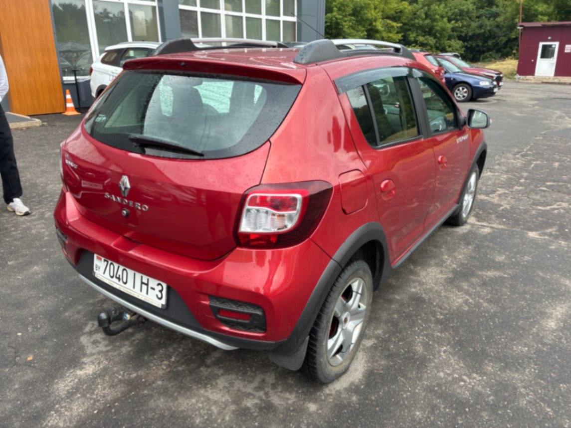  Sandero