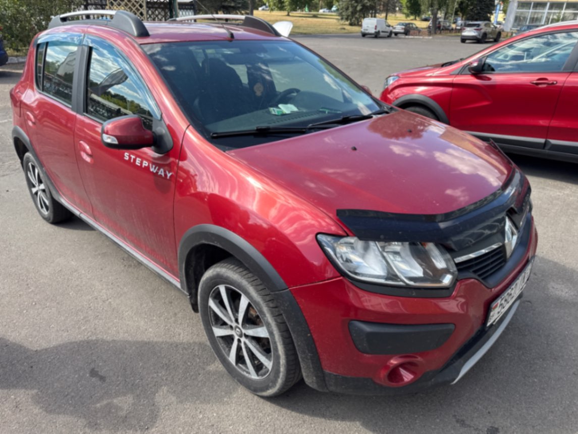  Sandero